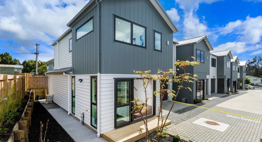 at 27E O'Donn Avenue, Beach Haven, North Shore City, Auckland