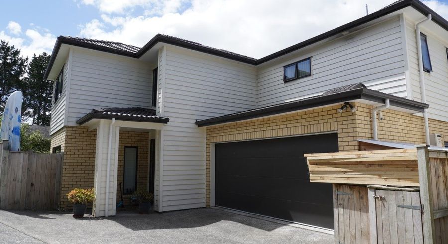  at 20 Eastwood Rise, Browns Bay, North Shore City, Auckland