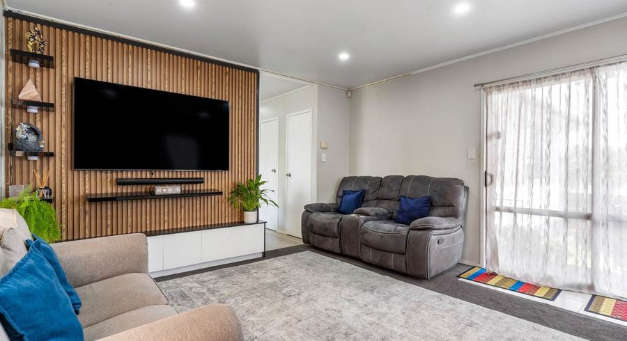  at 2/47 Taitimu Drive, Weymouth, Manukau City, Auckland