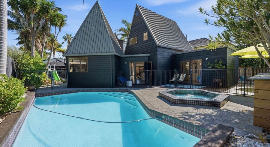  at 22A Eastern Beach Road, Eastern Beach, Manukau City, Auckland