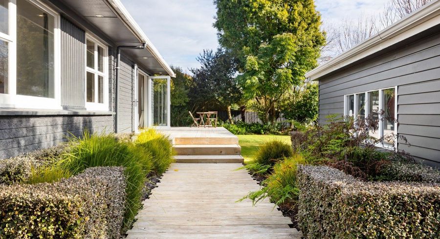 at 70 Houchens Road, Glenview, Hamilton