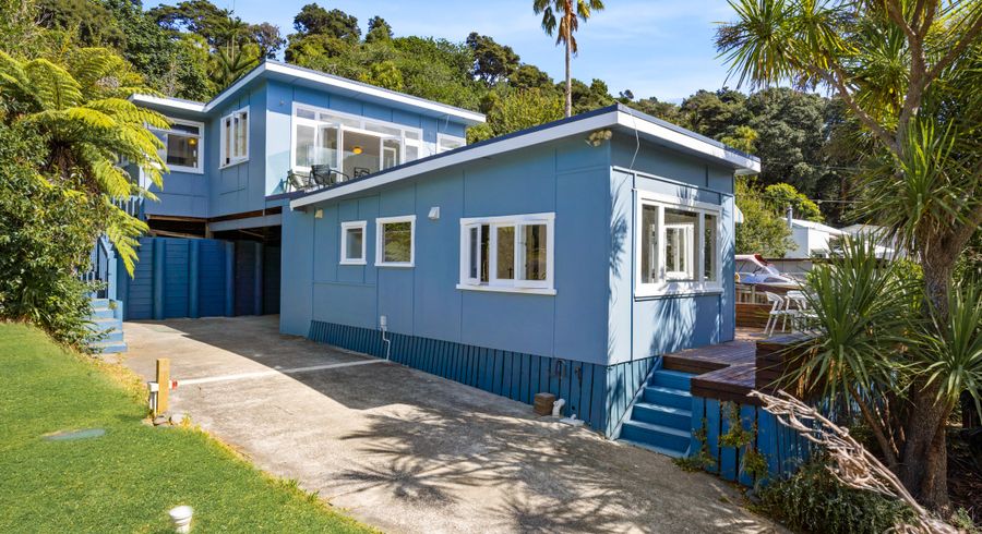  at 33 Foster Avenue, Huia, Auckland