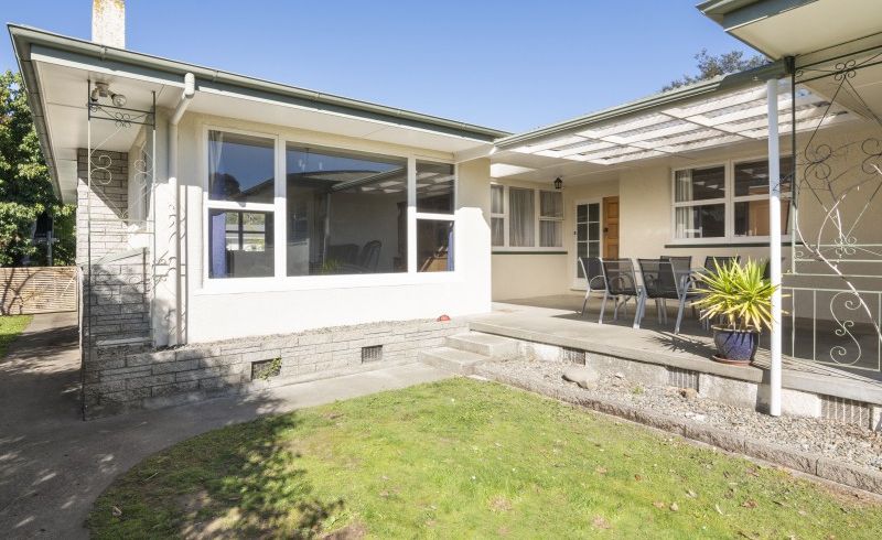  at 74 Whitby Road, Wakefield