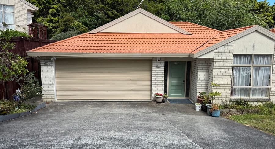  at 1/36 De Havilland Drive, Goodwood Heights, Manukau City, Auckland