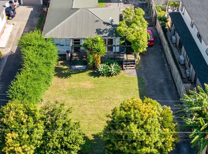  at Papatoetoe, Manukau City, Auckland