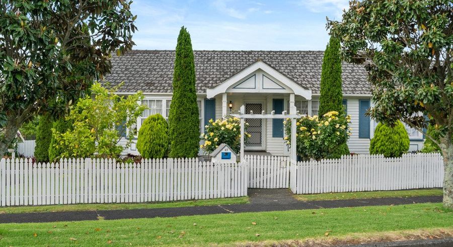  at 27 Miro Road, Mangere Bridge, Manukau City, Auckland
