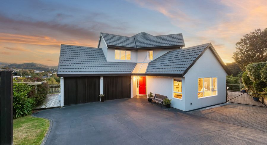  at 56 Molyneux Close, Whitby, Porirua, Wellington