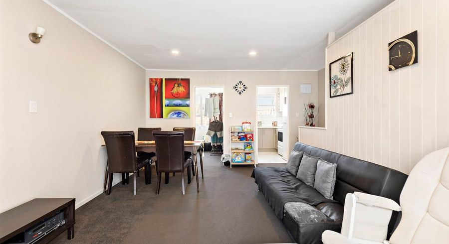  at 11/48 Mcleod Road, Henderson, Auckland
