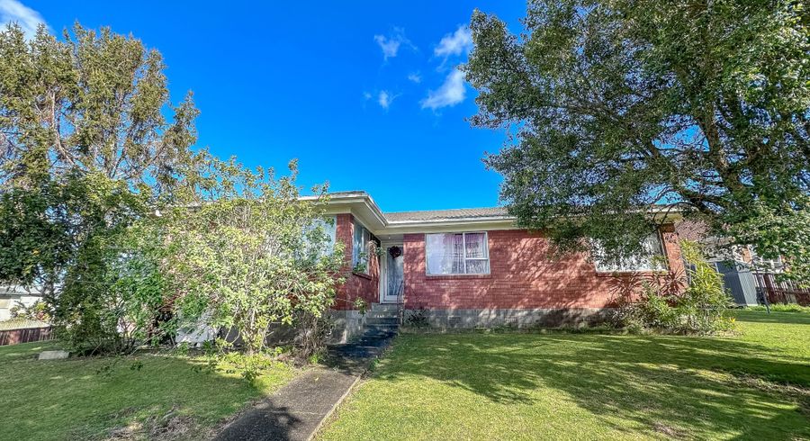  at 4 Staverton Crescent, Mangere, Manukau City, Auckland