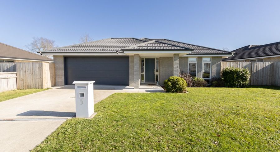  at 5 Tiaki Way, Cambridge, Cambridge