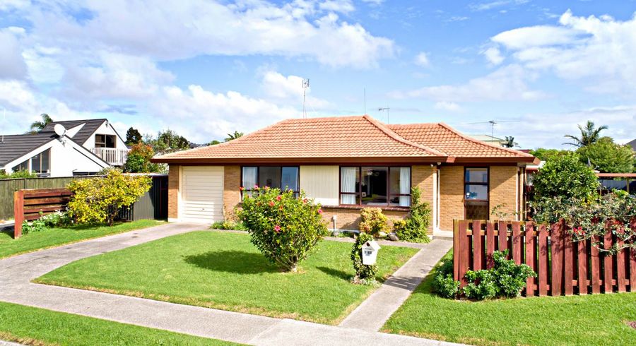 at 1/60 Vivian Wilson Drive, Eastern Beach, Auckland