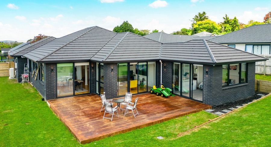 at 18 Laurelwood Avenue, Pukekohe, Franklin, Auckland