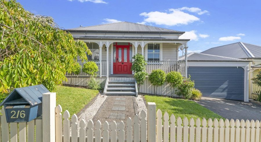 at 2/6 Georgia Terrace, Albany, Auckland