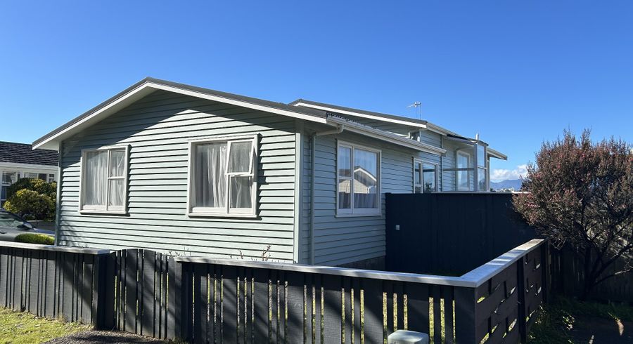  at 74 Akaroa Drive, Maupuia, Wellington, Wellington