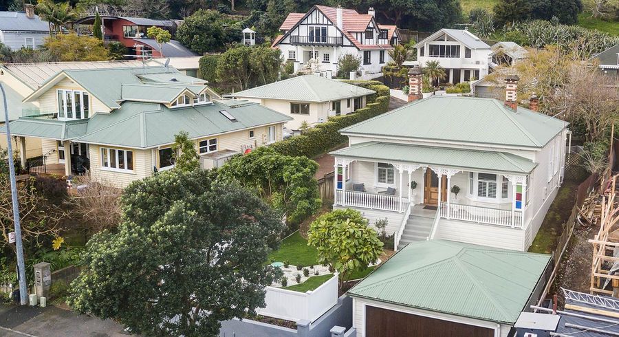  at 84 Victoria Road, Devonport, Auckland
