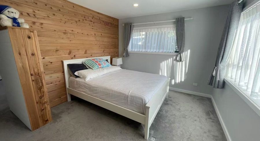  at 17 Glendhu Road, Bayview, North Shore City, Auckland