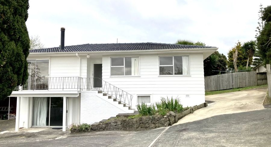  at 19 Finlow Drive, Te Atatu South, Waitakere City, Auckland