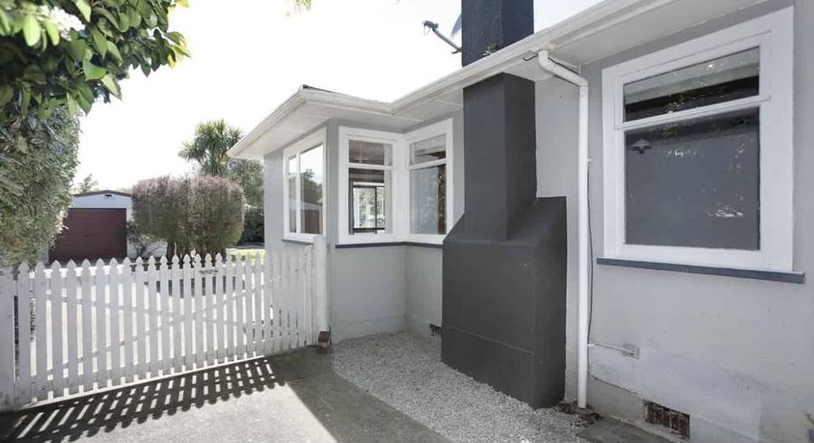  at 8 Nairn Crescent, Awapuni, Palmerston North, Manawatu / Whanganui