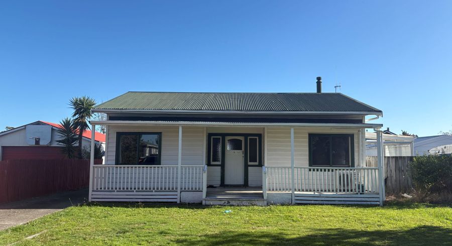  at 16 Botanical Road, Takaro, Palmerston North, Manawatu / Whanganui