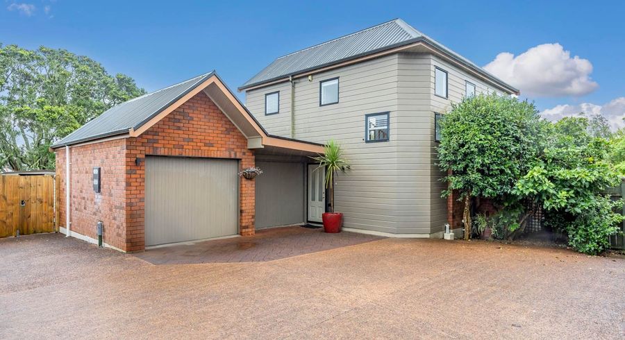  at 2/6 Kingshaven Close, Mount Roskill, Auckland City, Auckland