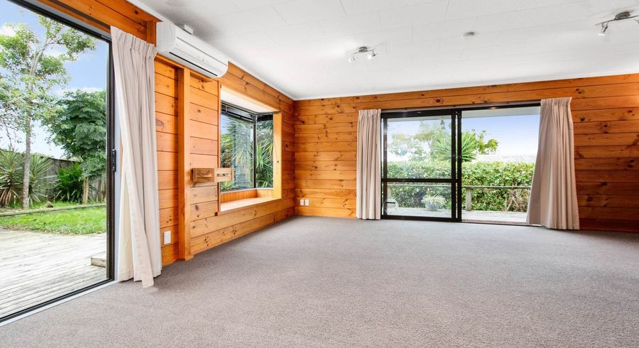  at 4B Heathglen Place, Bayview, North Shore City, Auckland