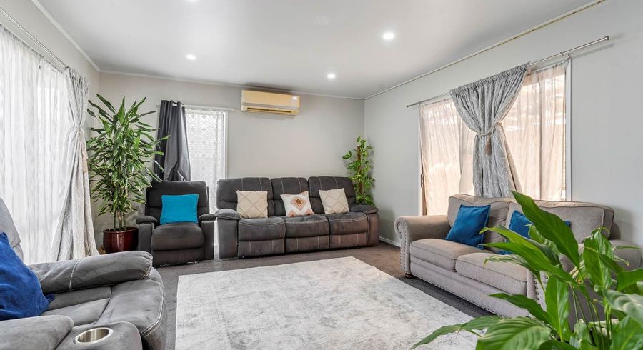  at 2/47 Taitimu Drive, Weymouth, Manukau City, Auckland