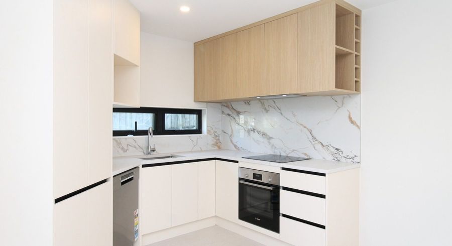  at 7B Spears Place, Botany Downs, Manukau City, Auckland