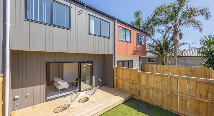  at 48C Tamatea Avenue, Point England, Auckland City, Auckland