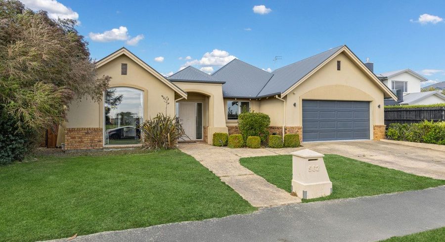  at 562 Bower Avenue, Parklands, Christchurch