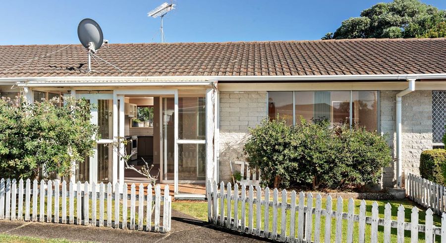  at 2/17A Rose Rd, Papatoetoe, Manukau City, Auckland