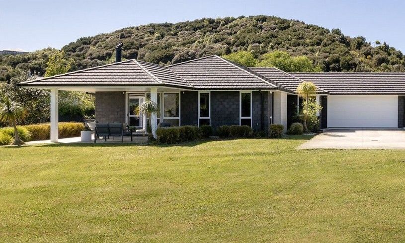  at 266 Lakes Boulevard, Pyes Pa, Tauranga, Bay Of Plenty