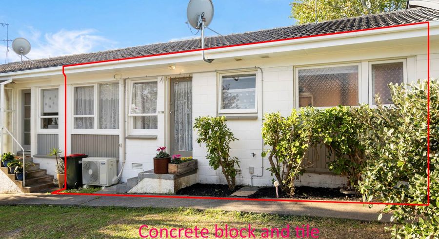  at 2/14 Commodore Drive, Lynfield, Auckland