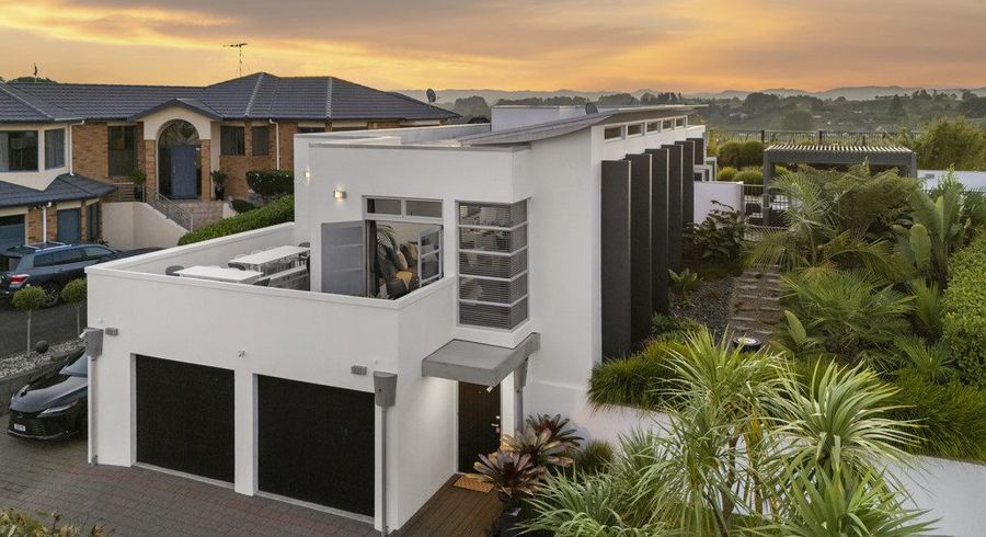  at 16 Southworth Place, Grandview Heights, Hamilton, Waikato