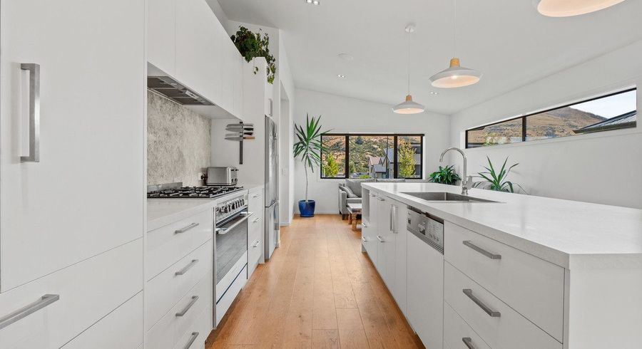  at 17 Howden Drive, Jacks Point, Queenstown-Lakes, Otago