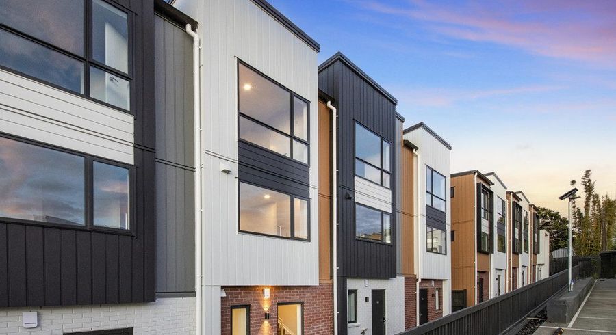  at 19 Don Oliver Lane, Glen Eden, Waitakere City, Auckland