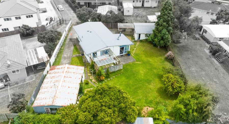  at 20 Staverton Crescent, Mangere, Manukau City, Auckland