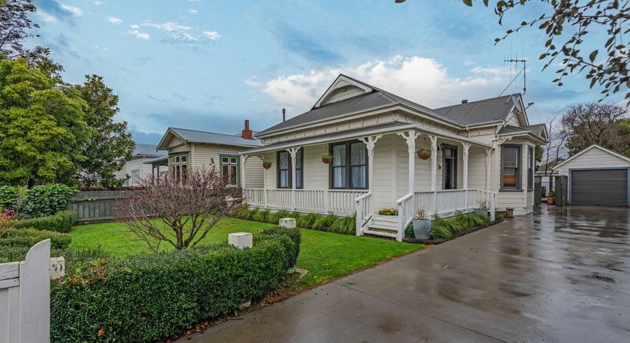  at 16 Worcester Street, West End, Palmerston North