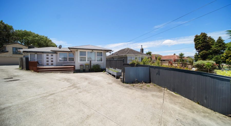  at 9 Malcolm Place, Mangere East, Manukau City, Auckland