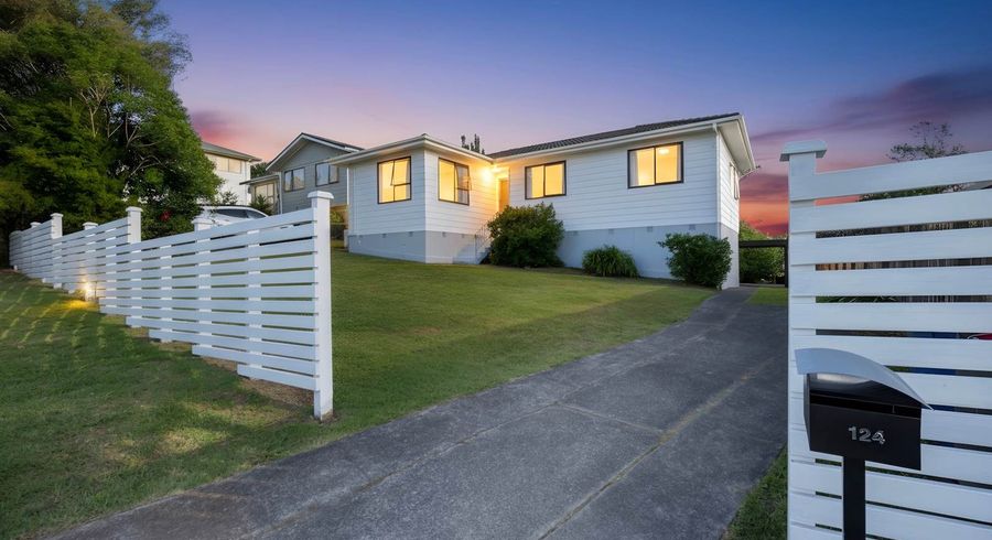  at 124 Solar Road, Glen Eden, Waitakere City, Auckland