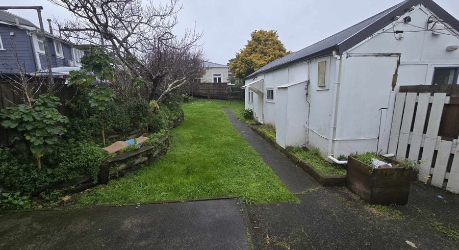  at 20 Rhodes Street, Newtown, Wellington