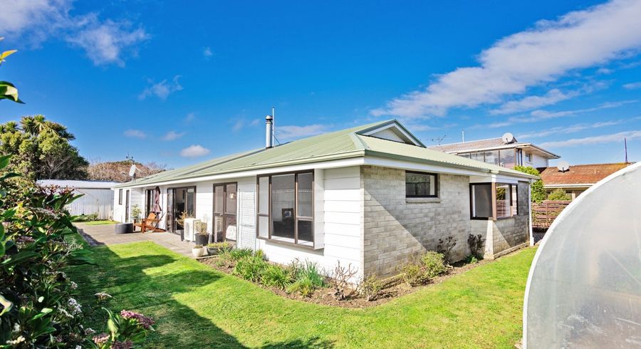  at 90 Lowe Street, Avenal, Invercargill