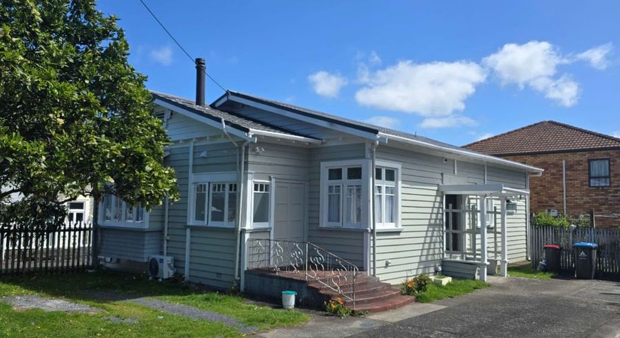  at 7 Pine Street, Mount Eden, Auckland City, Auckland