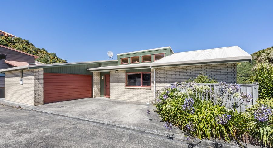  at 14A Domanski Crescent, Owhiro Bay, Wellington