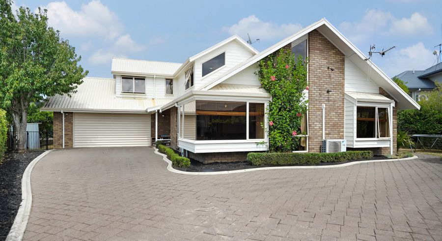  at 4 Munro Place, Flagstaff, Hamilton