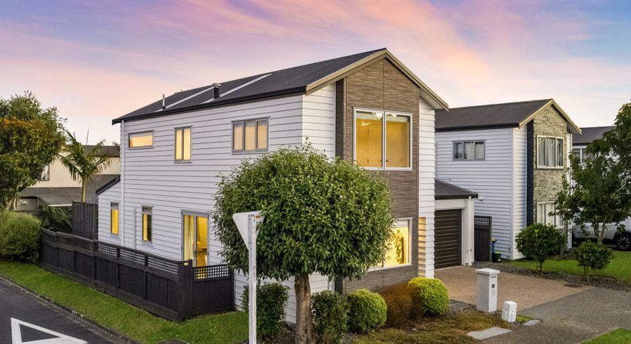 at 39 Vinograd Drive, Te Atatu Peninsula, Auckland