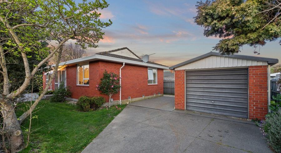  at 2/5 Rutherford Street, Woolston, Christchurch City, Canterbury