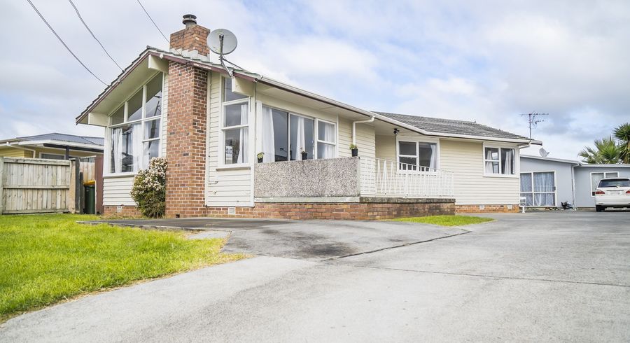  at 12 Kohinoor Avenue, Mangere, Auckland