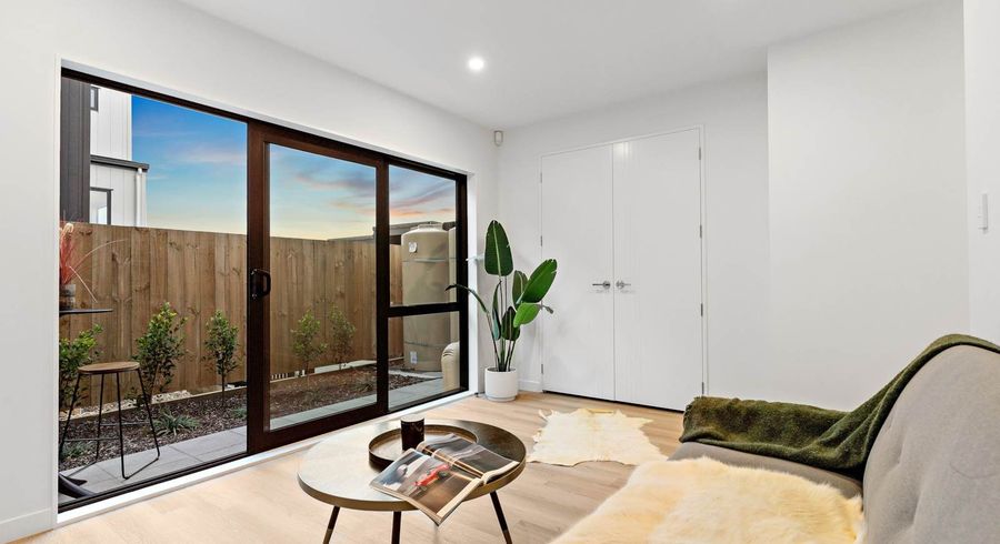  at 9 Irwin Lane, Windsor Park, North Shore City, Auckland