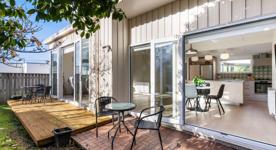  at 4 Darwin Street, Karori, Wellington, Wellington