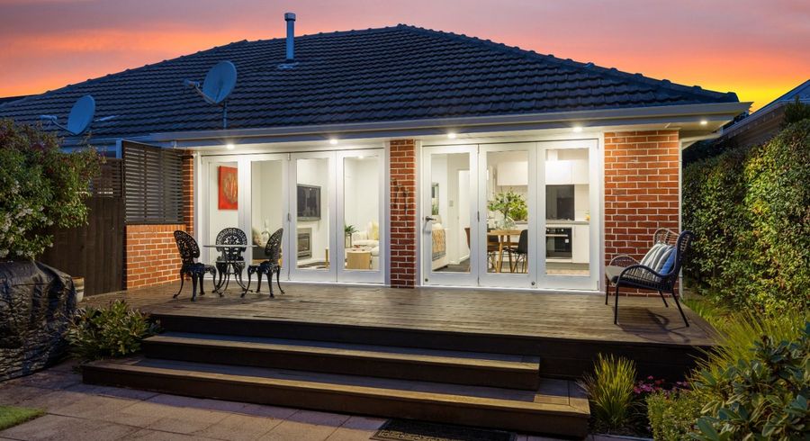  at 2/110 Leinster Road, Strowan, Christchurch